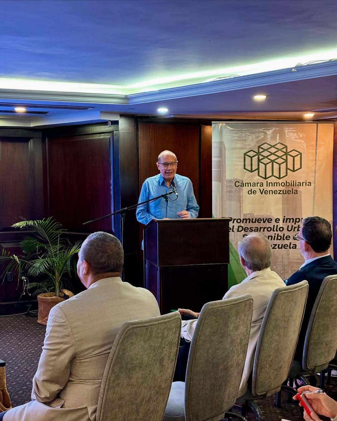 El sector inmobiliario impulsa la profesionalización de la administración de condominios en Venezuela